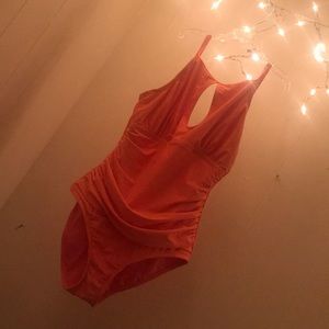 ❄️Only $5-Limited Time❄️Super Cute Peach One Piece